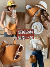 Ʒ|ͬƤσȴnFINDKAPOORˮͰμбܛƤŮ