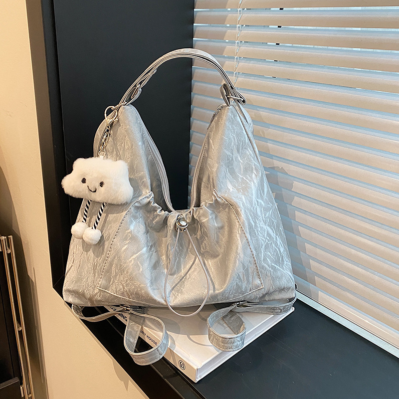Bolsos de alta sensación de mujer 2024 nueva mochila de hombro, mochila de hombro de gran capacidad, mochila multicapacidad