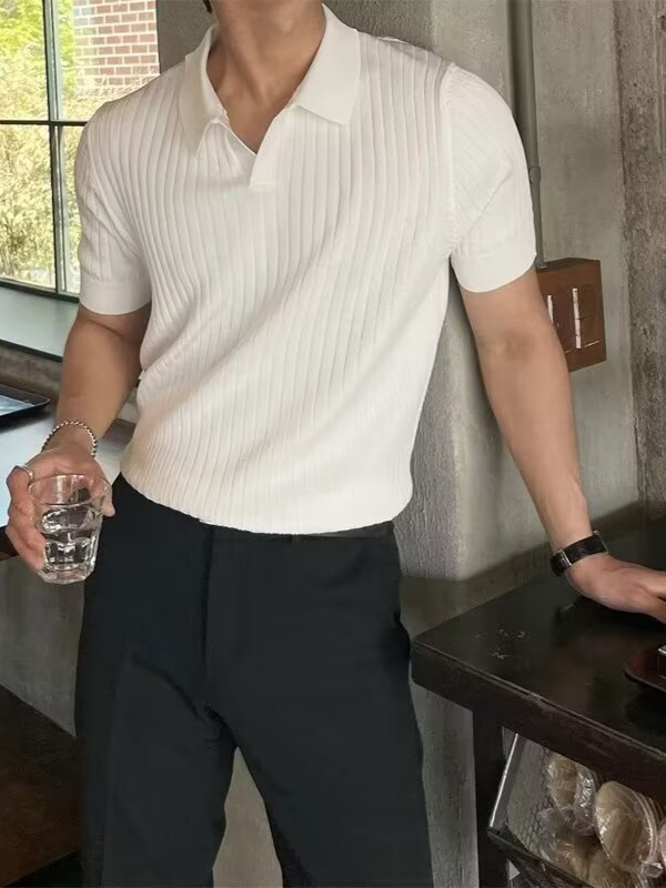 Polo Camiseta de solapa de tendencia coreana para hombres Camiseta de manga corta para hombres, estilo cocido ligero, guapo, color sólido, todo fósforo, top de punto