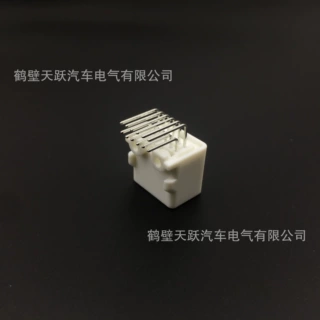 2-1318772-2   汽车防水连接器 12针  插头接插件