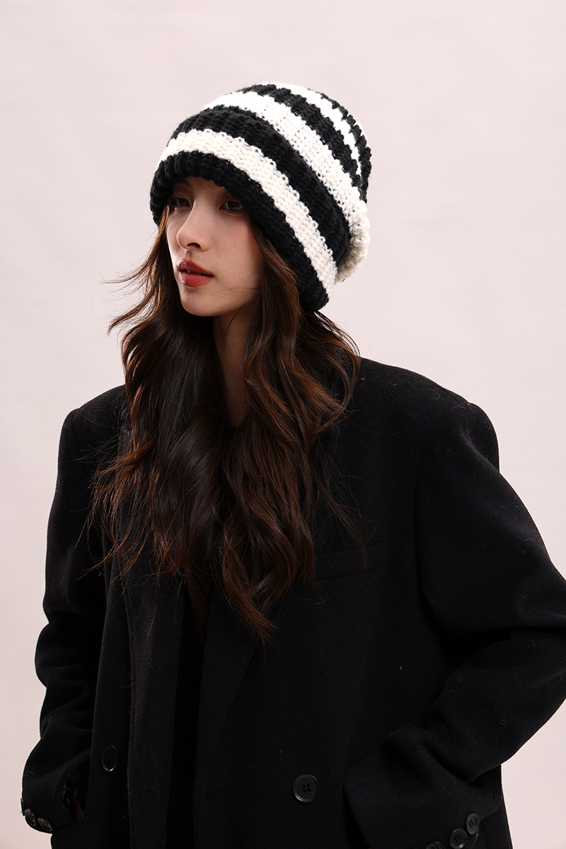 Cappello a sacco con viso a righe grande circonferenza della testa cappello di lana per le donne in autunno e inverno, viso piccolo, caldo lavorato a maglia freddo_voghion.com