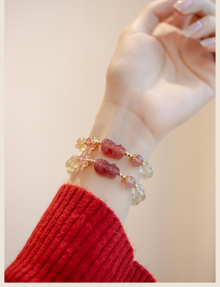 Natural gold hairpin crystal bracelet for women, new Chinese-style yellow crystal woven bracelet, niche strawberry crystal PI Xiu bracelet for women, 492 undefined