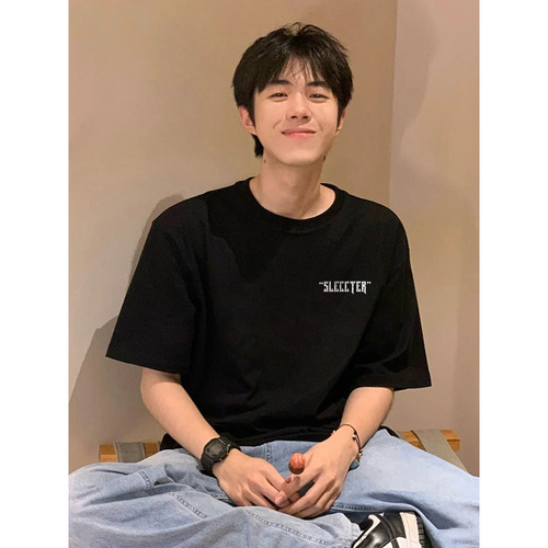 INS Short-Sleeve T-Shirt for Guys, Hong Kong-Style Printed Crew Neck Tee—Simple, Versatile, and Trendy Brand-Label 3/4-Length Top