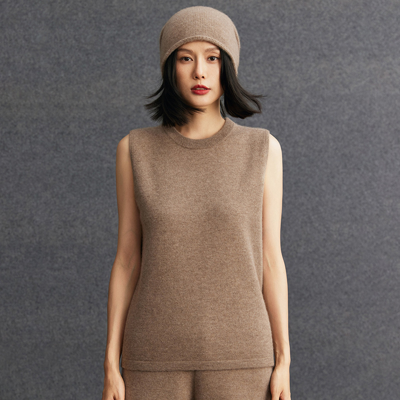 2025 New Autumn and Winter Cashmere Sweater Women's Round Neck Sleeveless Vest Women's Knitted Suspender Top Slimming Look Bottoming Shirt
