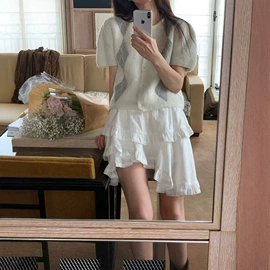连衣裙;女式衬衫;女式T恤