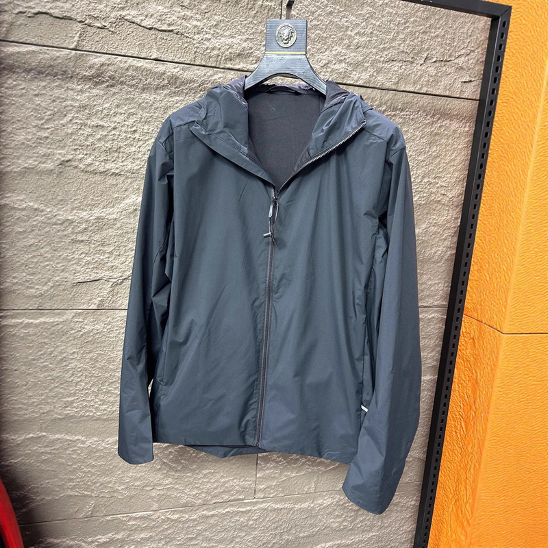 Old Iron Buoyancy! Only 18 Pieces, Single Size Xl! Autumn and Winter Outdoor Jacket Men's Hooded Windproof Waterproof Lightweight