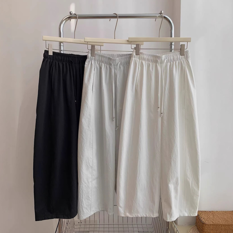 Spring and Summer Lazy Style Simple Relaxed Lightweight Yamamoto Pants, Solid Color Versatile Casual Mid-Line Cropped Curved Pants for Women Spring and Summer Lazy Style Simple Relaxed Lightweight Yamamoto Pants, Solid Color Versatile Casual Mid-Line Cropped Curved Pants for Women
