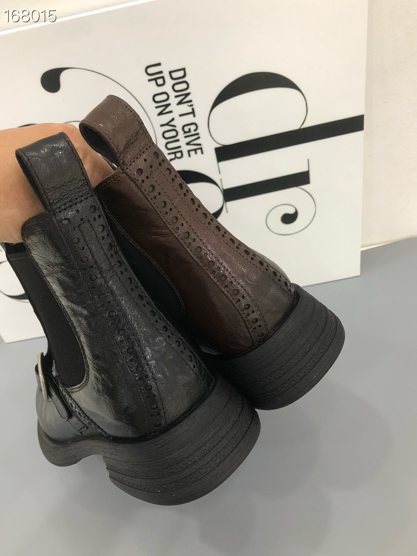 Boot Chelsea nữ da thật đế dày cổ ngắn gót vuông phong cách Anh — Màu đen chi tiết 9