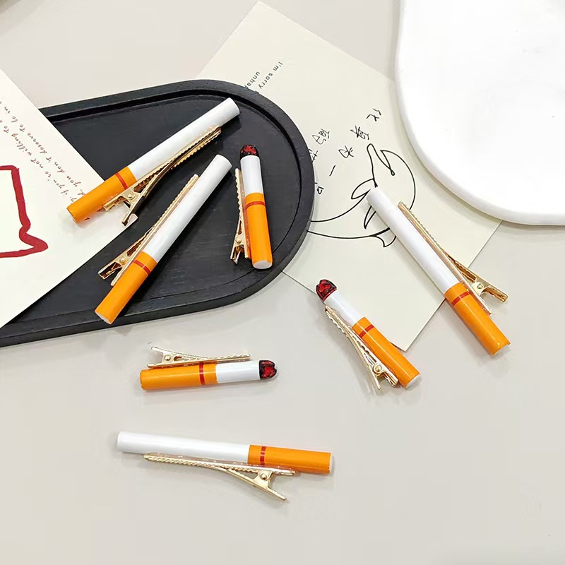 길고 짧은 담배 머리핀 [혼합 머리]