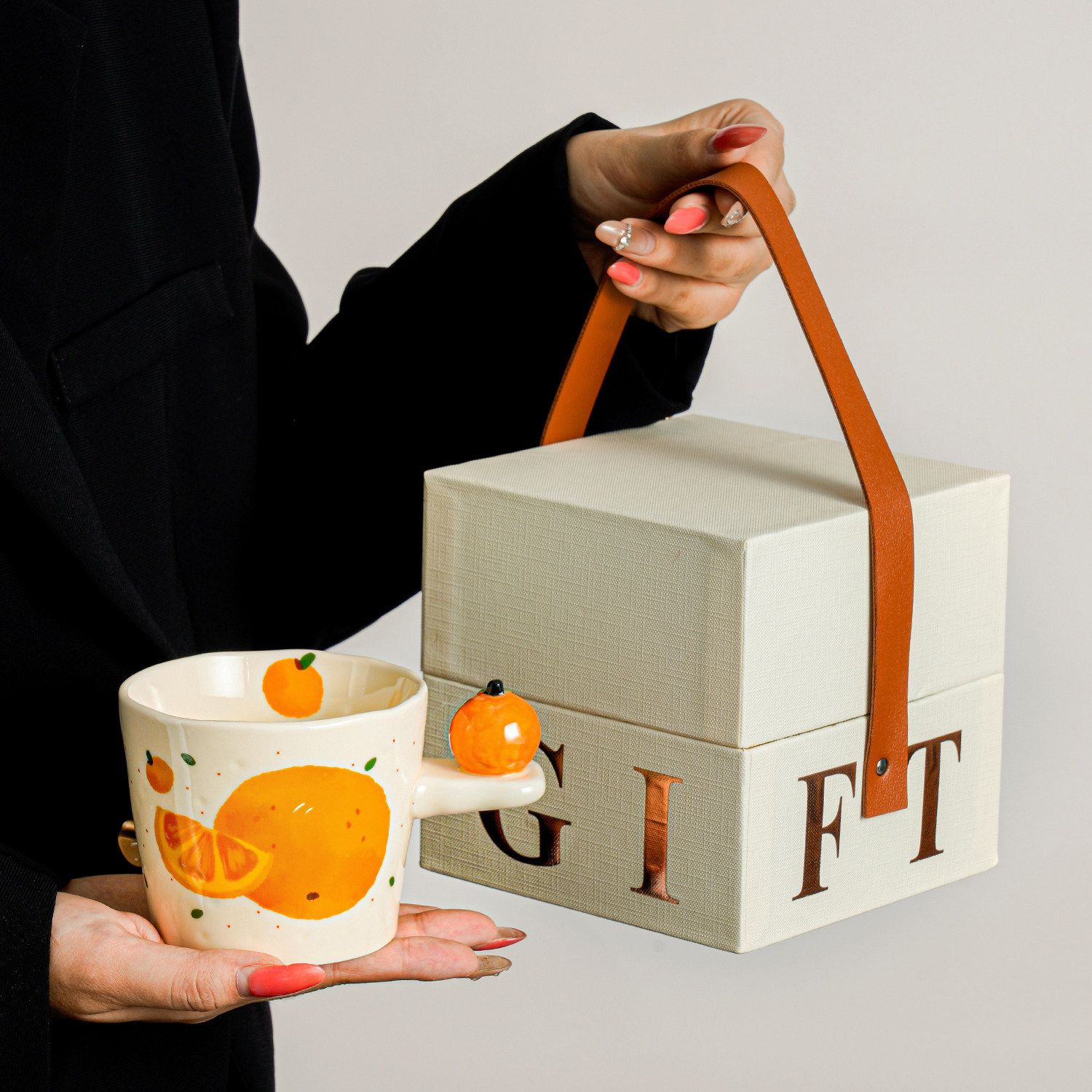 Taza naranja de alto valor de diseño taza de cerámica de nicho creativa taza de agua doméstica de mujer taza de café de oficina