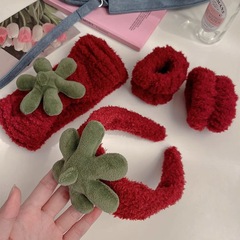 Adorable Strawberry Hairband for Women, Face-Washing Headband, High Crown Hair Compression Band, Wide Edge Hair Clip, Waterproof Wristband