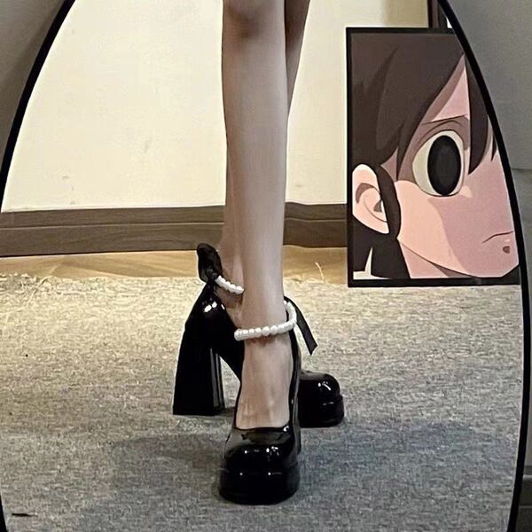 White retro wedding shoes heels