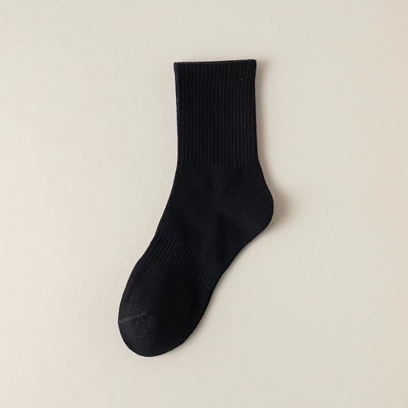 Thin summer knee socks for men and women, absorbs sweat and smell, mid-length