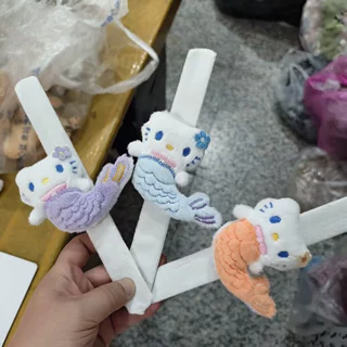 可爱HelloKitty美人鱼毛绒啪啪圈卡通拍拍手环儿童发饰头绳礼物品