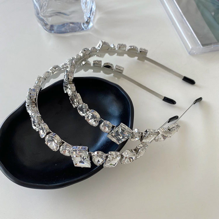 Baroque Full Diamond Alloy Headband Wholesale display picture 9