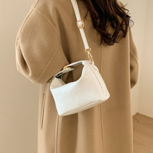 PU���sб���ͨ�������С���OӋŮ���ճ����֕r�а��|�аٴ�С��