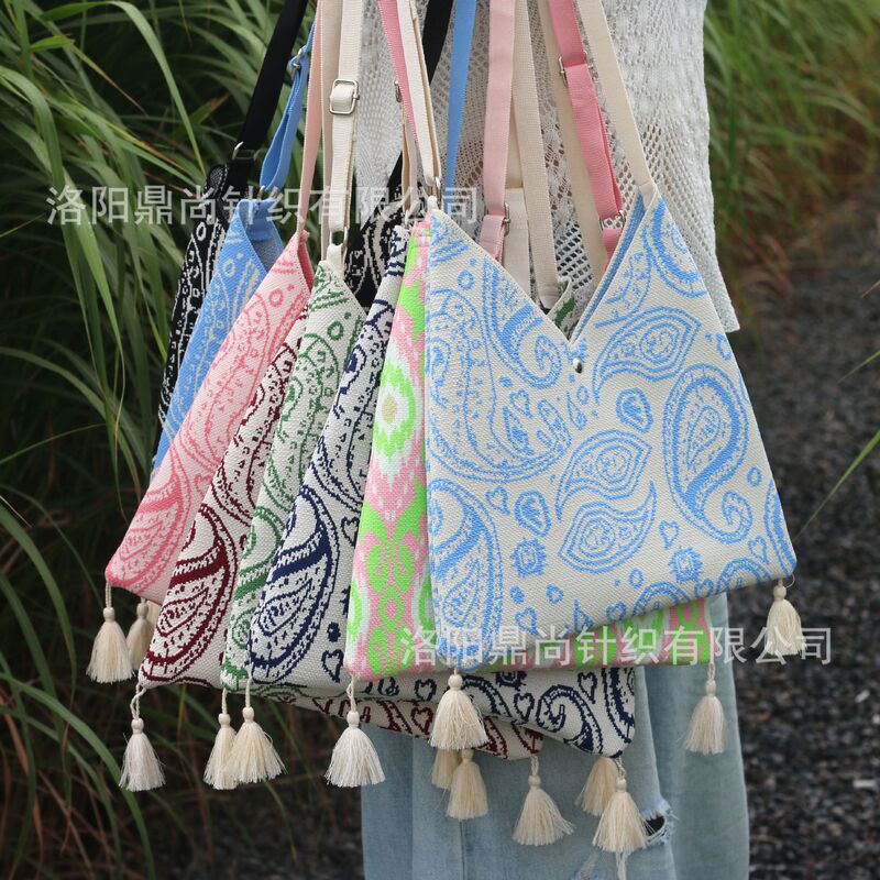 Xinjiang Adelaide Woven Floral Knit Women's Shoulder Bag Casual Large Capacity Commuter Fashion Handbag Shopping Bag Xinjiang Adelaide Woven Floral Knit Women's Shoulder Bag Casual Large Capacity Commuter Fashion Handbag Shopping Bag