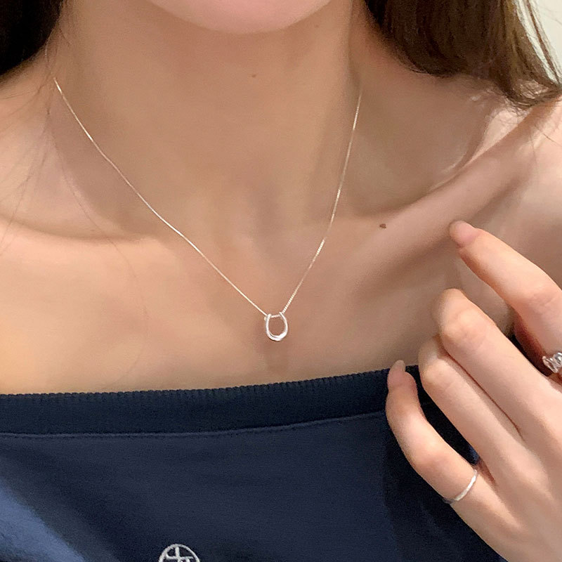 Collier pendentif fer à cheval en forme de u élégant pour femme_voghion.com