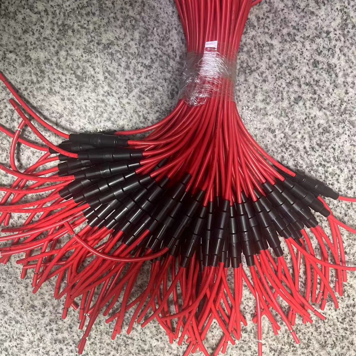 厂家直发5X20黑色引线壳16号线10CM半剥1CM+17CM半剥0.5CM