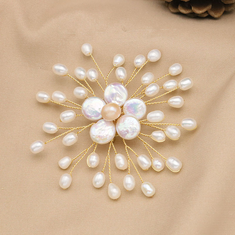 Perla de agua dulce natural sinuoso broche de las mujeres de alto grado de la flor de Navidad broche de gama alta de diseño de joyería al por mayor