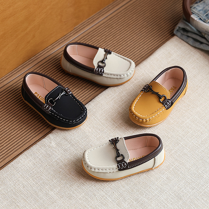 2026 Spring New Kidsren's Leather Shoes for Boys and Girls Korean Style Square Toe Slip-On Shoes Soft Sole Kidsren's Beanie Shoes