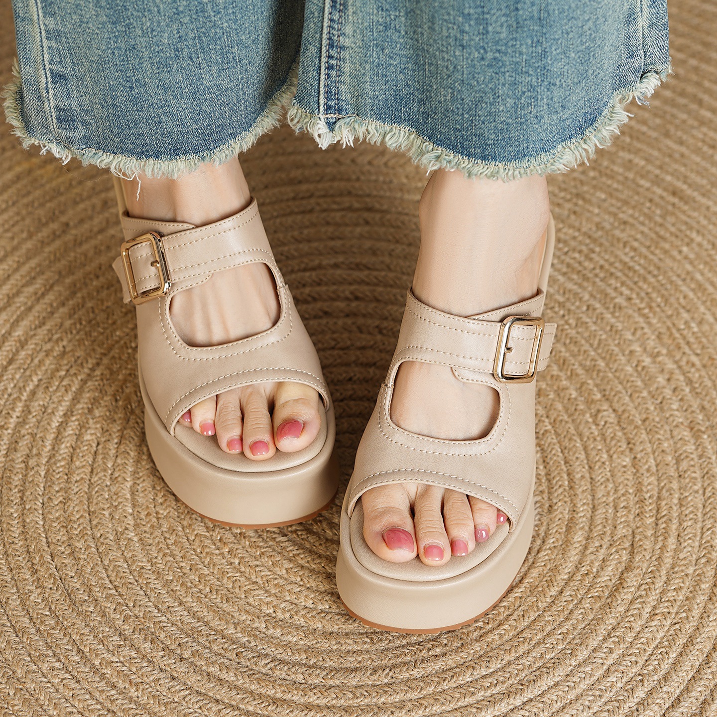 Sandal hở mũi nữ đế xuồng cao gót 9 cm quai ngang khóa móc da bò — màu nâu