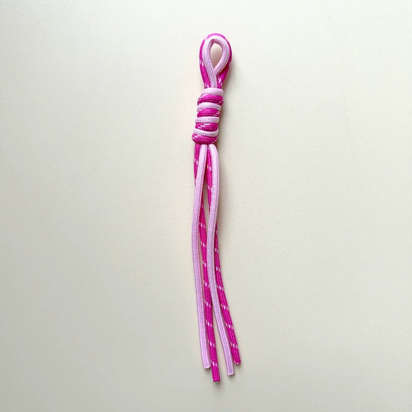 E18 rope knot rose and pink