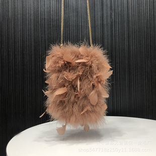 ���Q���l���uͨ���Hվ�֙C��Ƥ����ë朗l����б��С��Ů�ļ�