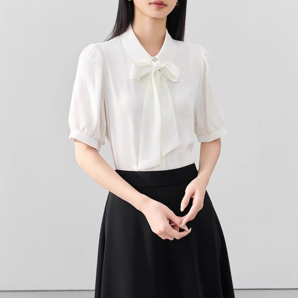 White, removable, with short sleeve