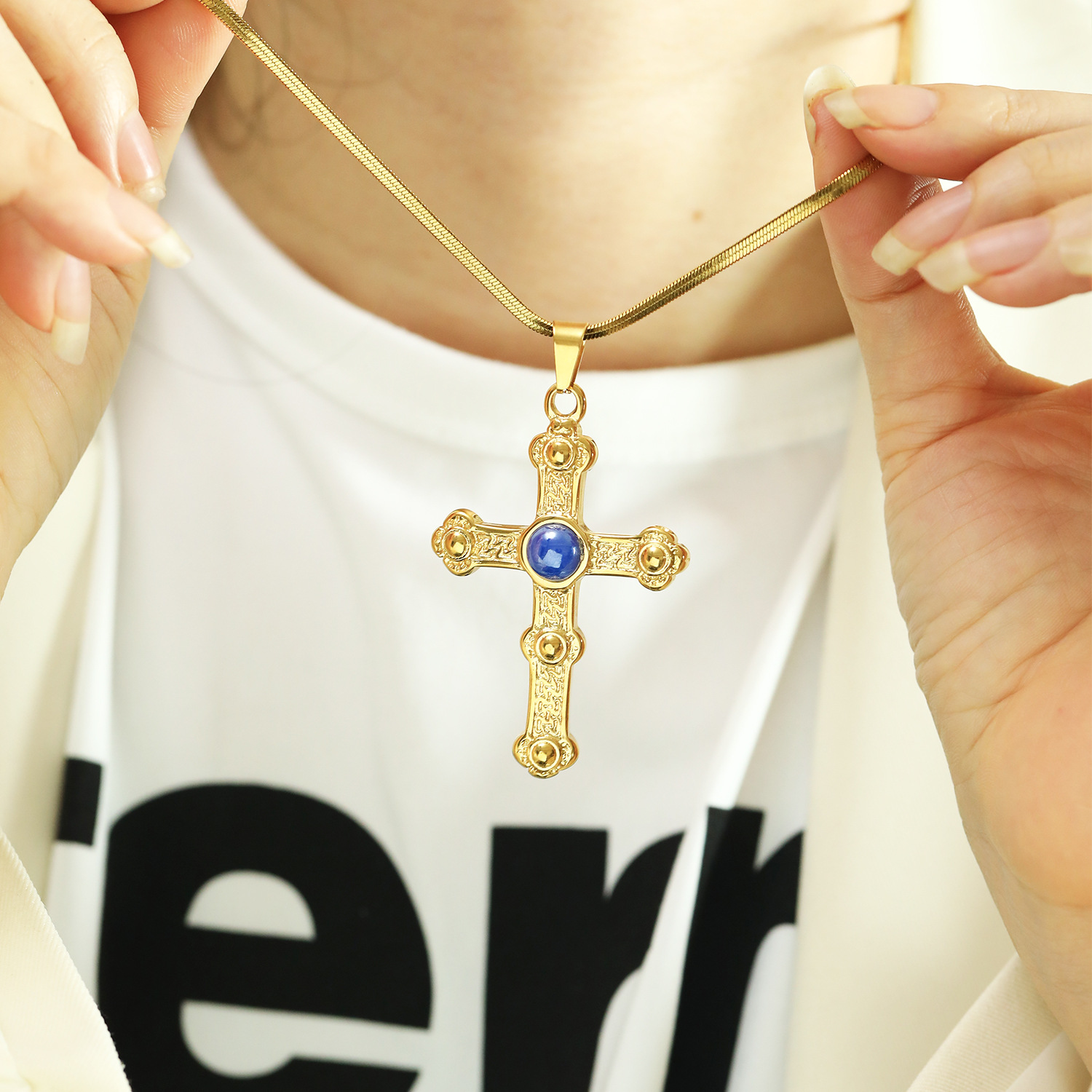 21g Weight Real Gold Plated Plating Material Artificial Gemstones Inlay Material Pendant Necklace Classification 1 Piece Quantity Casual, Daily Occasion 304 Stainless Steel Material Cross Pattern Women's Gender Vintage Style Style Waterproof Non Tarnish, Plating, Inlay Craft Real Gold Plated Cross 304 Stainless Steel Vintage Style Waterproof Non Tarnish Pendant Necklace 3