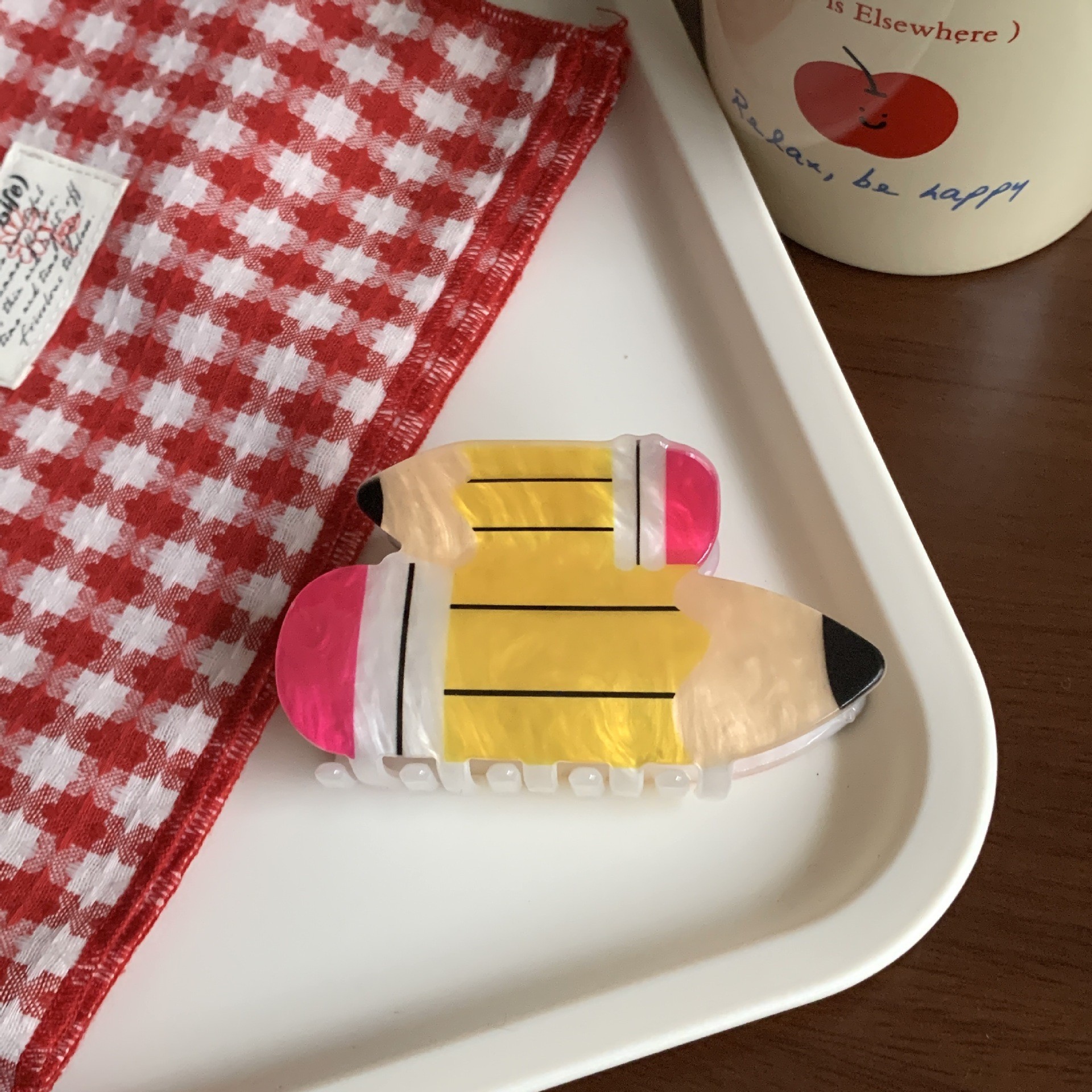 Cute, Vacation Style Yellow Color Cute Vacation Women's Color Block Horse Fish Acrylic Hair Clip Hair Claws