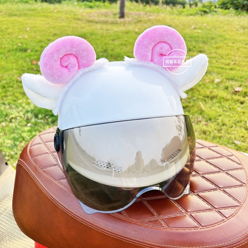Ski Helmet with Sheep Horn Ears, Helmet Accessories, Motorcycle, Motorcycle, Electric Vehicle Helmet, Cute Little Sheep Ears Three-Dimensional Decoration