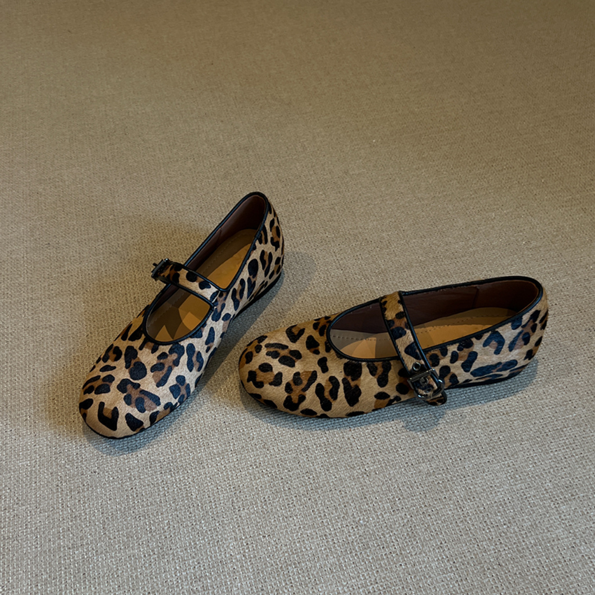 Sheepskin Version ~ Niche Retro Round-Toe Shallow Mouth Horsehair Leopard Print Mary Jane Shoes with Increased Height Inside, Versatile Flats Shoes for Women