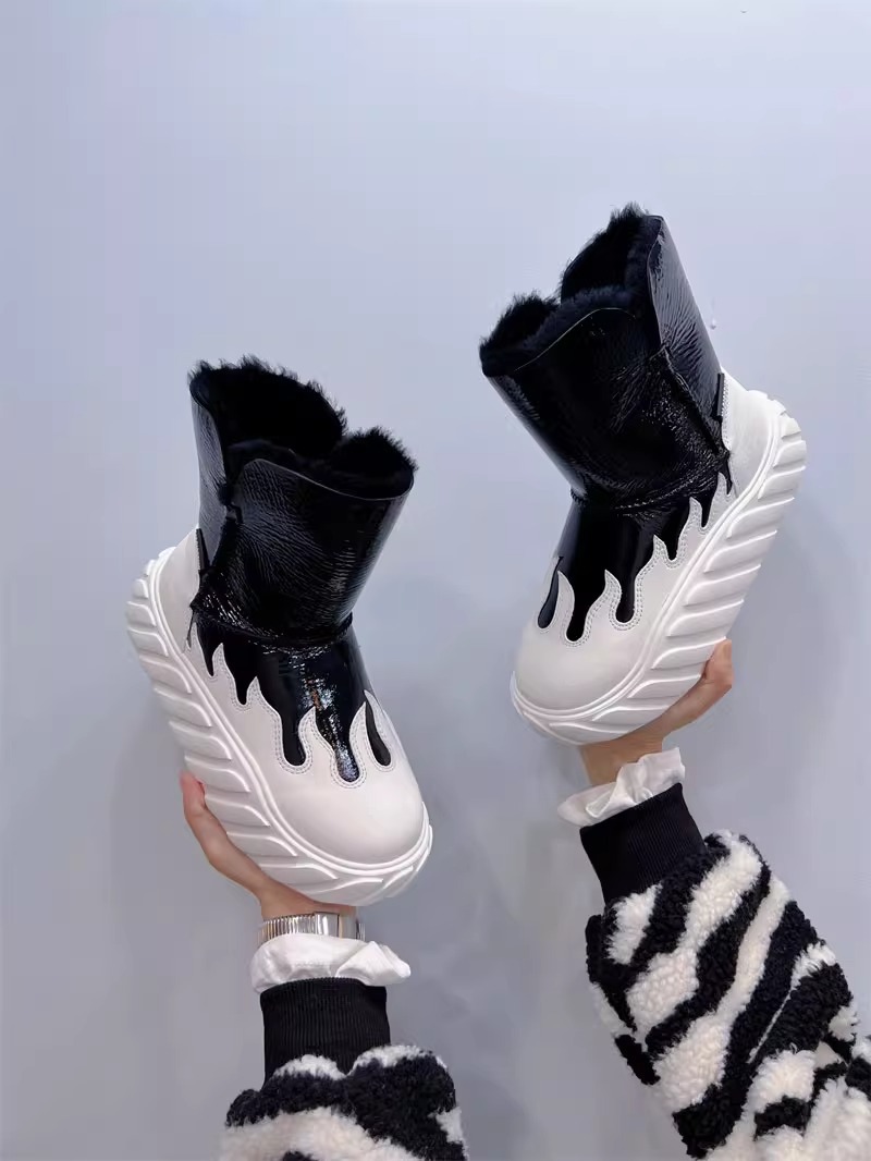 Snow Boots