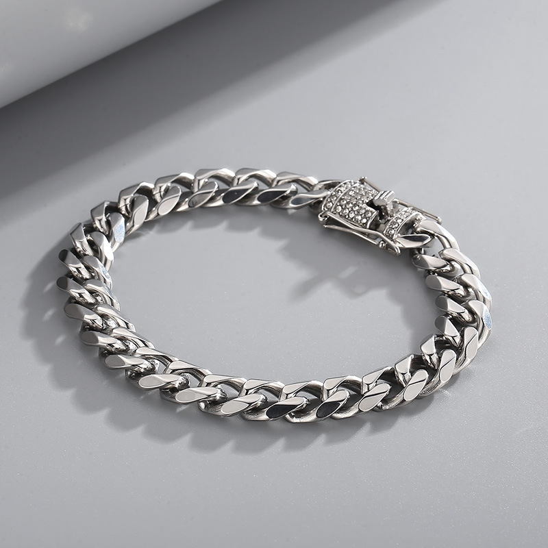 Fashion Geometric Titanium Steel Bracelets Inlay Rhinestones Stainless Steel Bracelets display picture 6