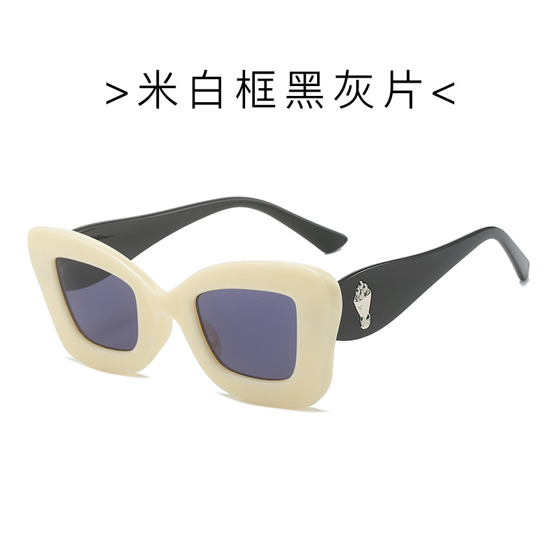 Frame blanco negro y gris