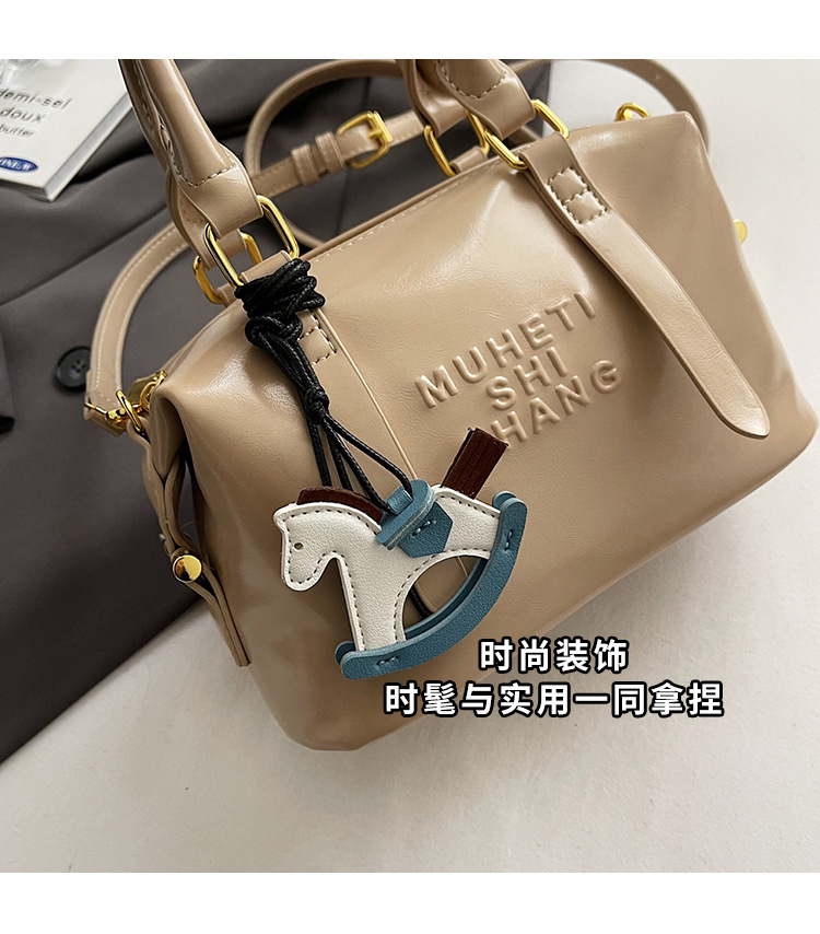 Casual and simple hand-held pillow bag for women, 2025 new style, fashionable and trendy, niche single-shoulder crossbody bag for work and commuting undefined