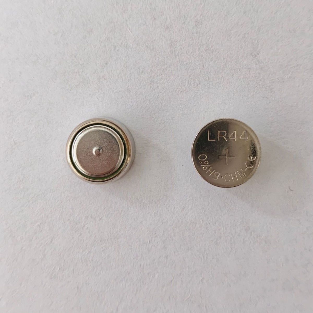In Stock with Free Shipping Lr44 Button Battery Ag13 Digital Watch Computer Toy Remote Control Yicheng Blood Glucose Meter