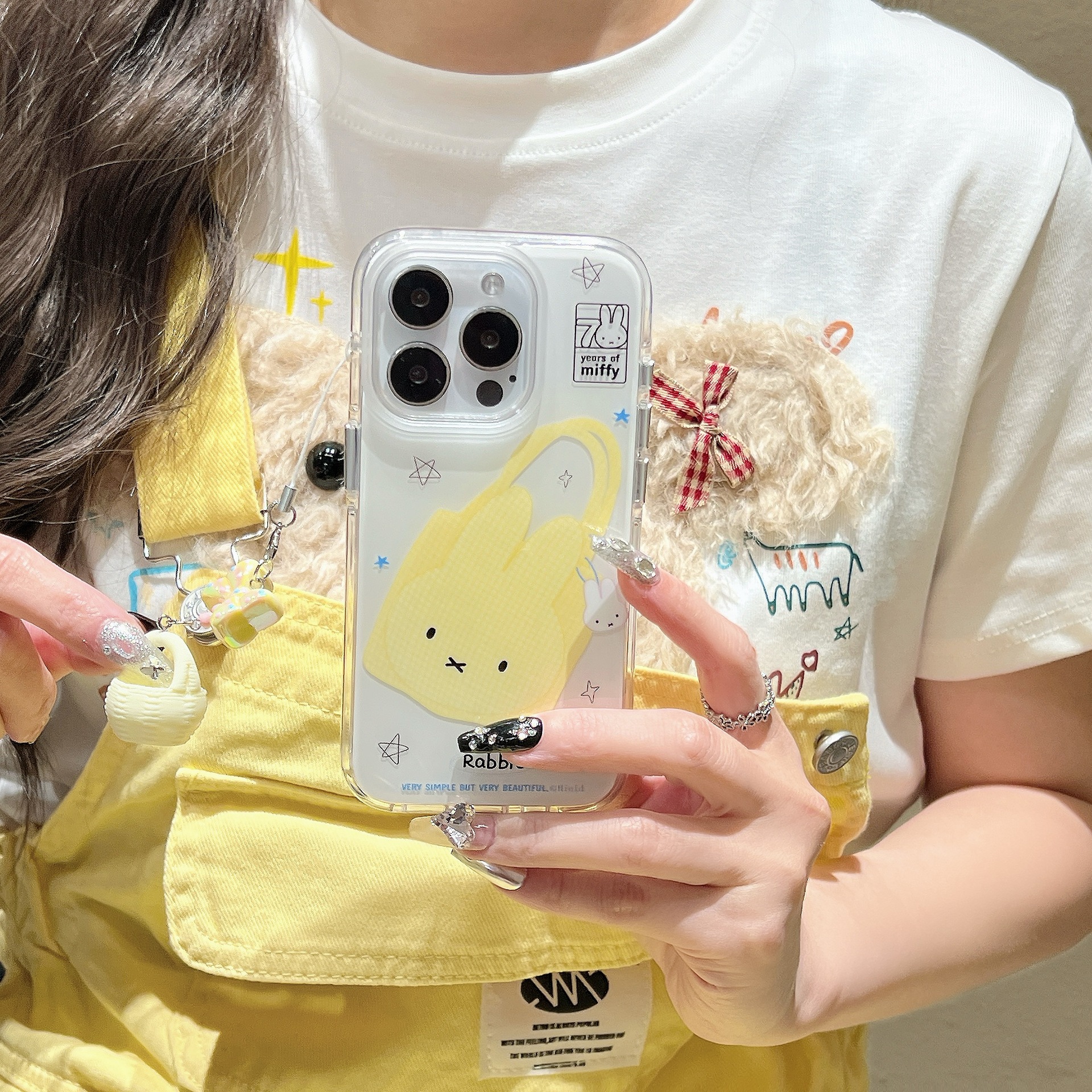 Cartoon lindo bolso conejito para Apple 15/16 funda para teléfono móvil 14ProMax personalidad 13 femenino 15Pro/16P