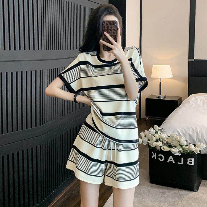 검은 줄무늬 * 1587
