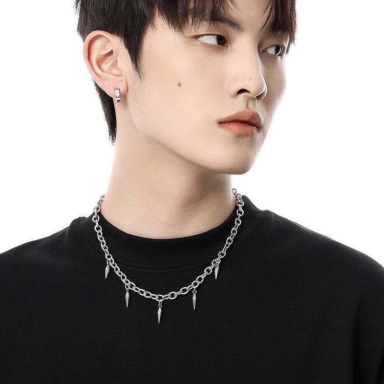 Collier à rivets et pompons en acier titane pour homme et femme, accessoire de style cool hip-hop, tendance, marque de rue_voghion.com