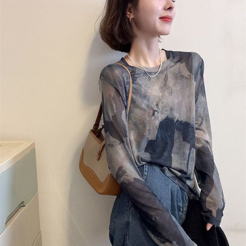 Áo thun nữ dài tay họa tiết in lưới phục cổ phong cách rộng thoải mái — màu xám chi tiết 3