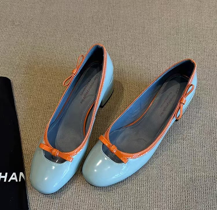 파란색