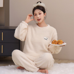 珊瑚绒睡衣女2025冬季新款加绒加厚家居服冬季保暖长袖套装人字纹