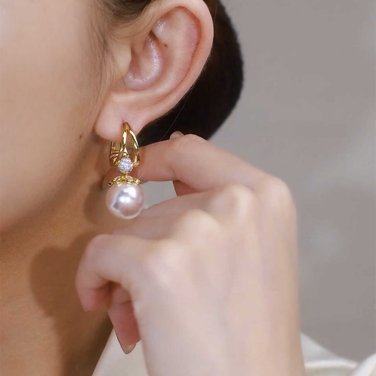 复制_法式轻奢高级感微镶珍珠耳环2024新款优.jpg