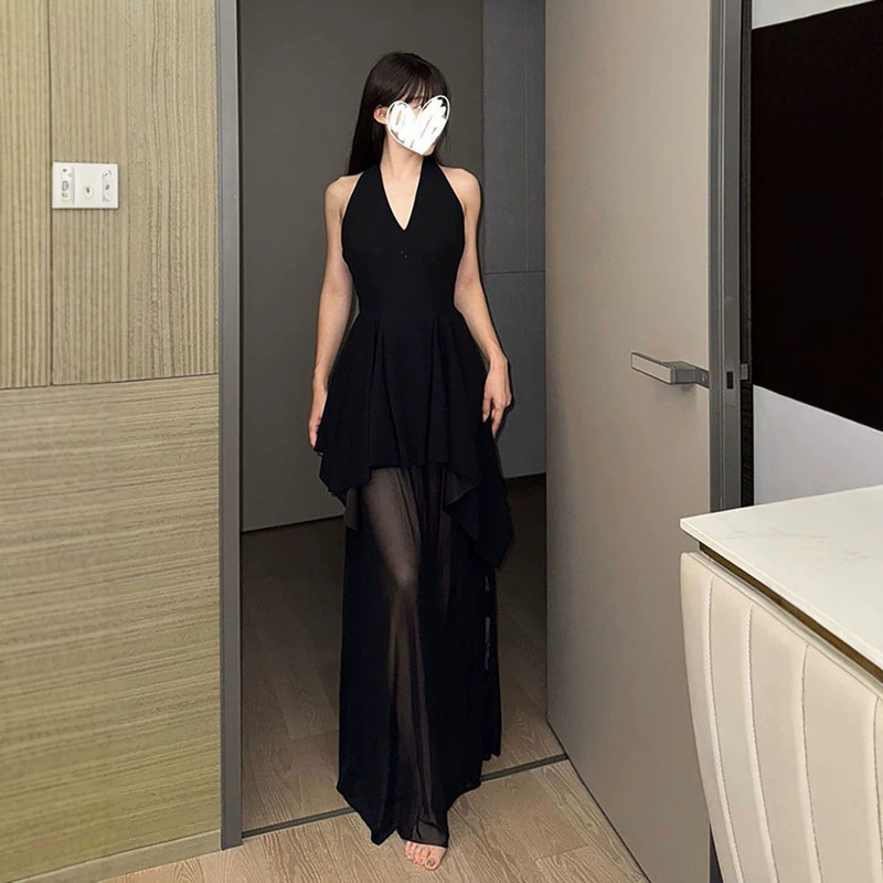 Purely Sexy V-Neck Halter Dress for Women with a Stylish Design, Irregular Cut, Waist-Cinching, and Casual Long Dress Purely Sexy V-Neck Halter Dress for Women with a Stylish Design, Irregular Cut, Waist-Cinching, and Casual Long Dress