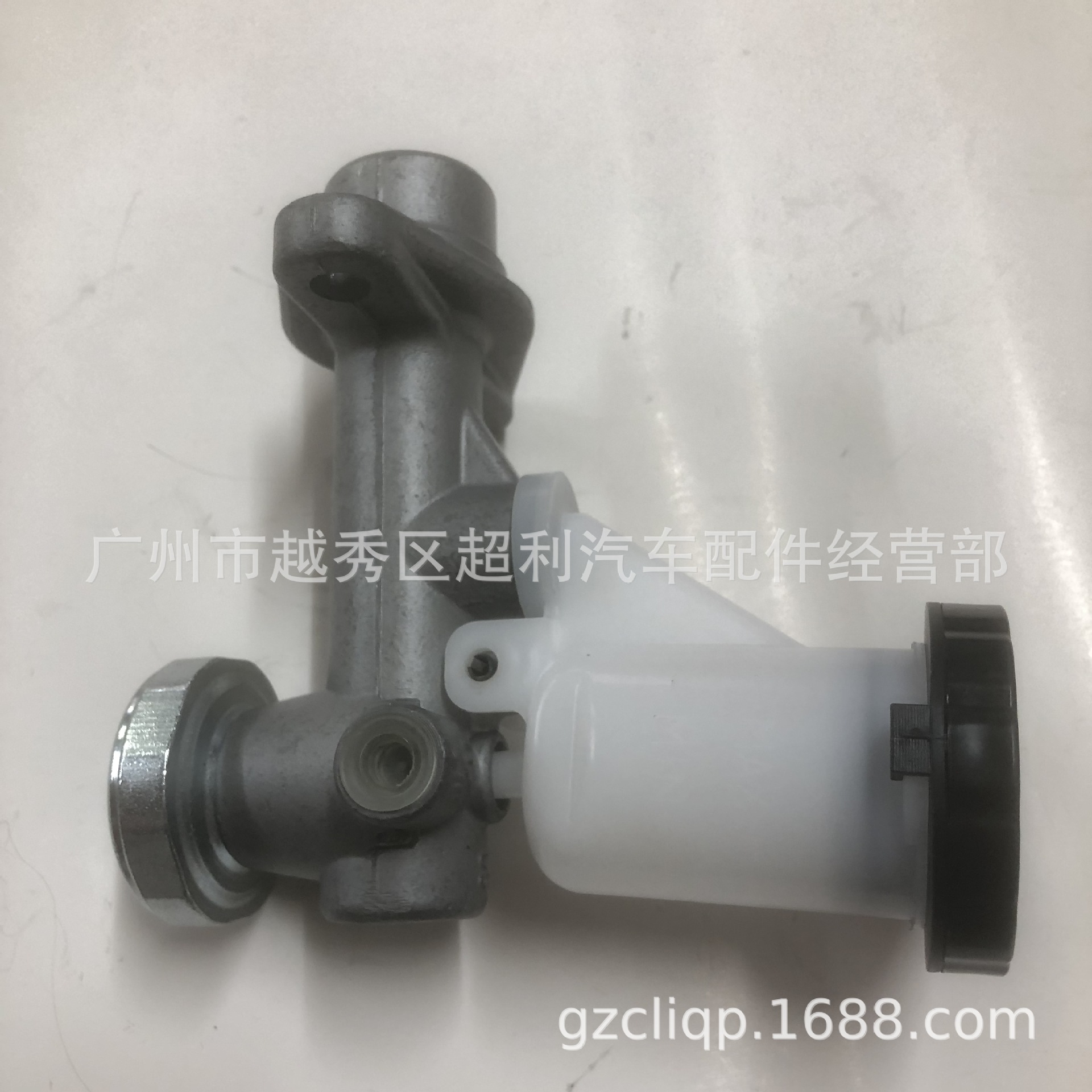 Applicable to 30610-Vb000 30610-Vb00A 30610-Vb001 Y61 Clutch Master Cylinder