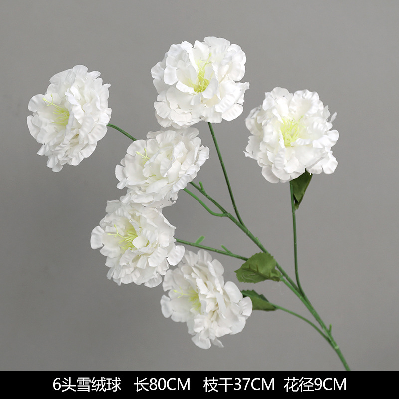 6 snow velvet balls