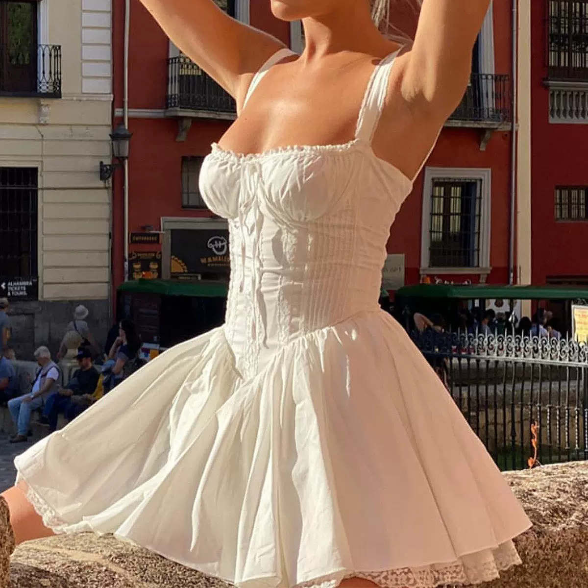 欧美性感女装蕾丝拼接吊带裙收腰露背小裙子 纯欲风白色连衣裙女