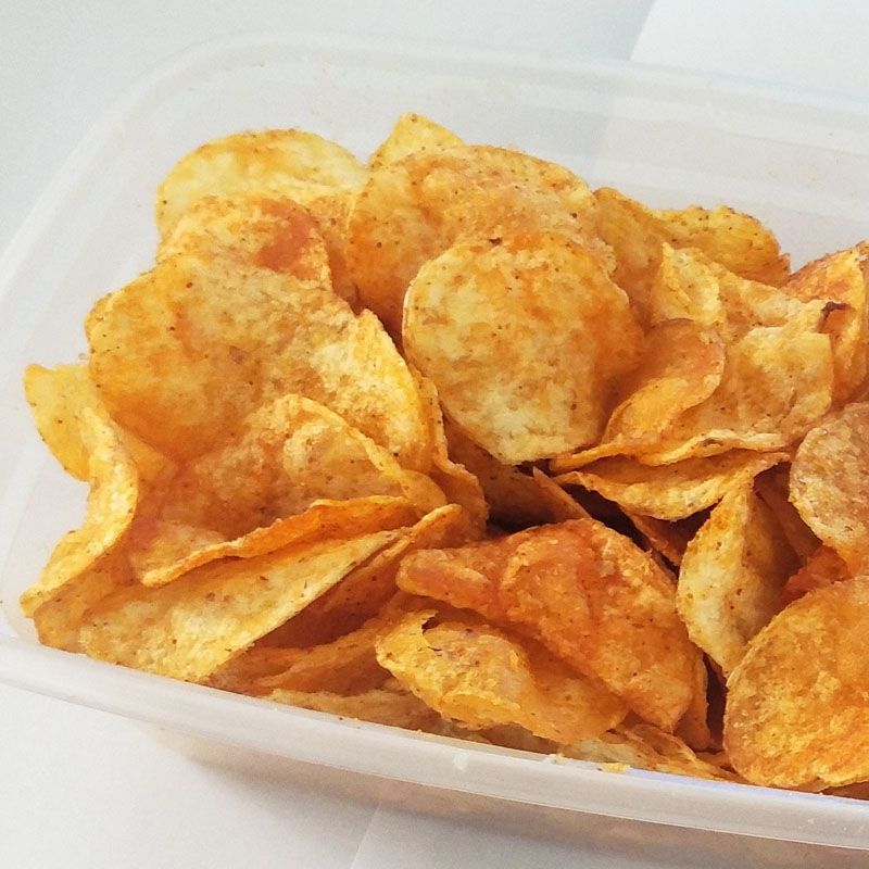 薯片贵州土豆片现炸麻辣洋芋片原切番茄烧烤薄片网红小零食亚批发